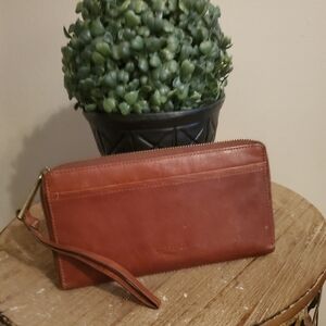 MARGOT‎ New York Gabby Whiskey Brown Leather Single Zip Around Wallet Women's